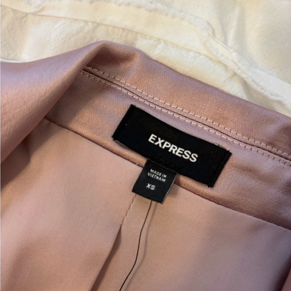 Express Mauve Satin Blazer - Picture 3 of 4